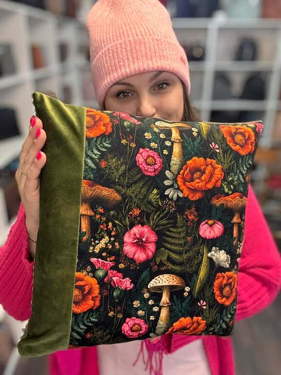 Poduszka dekoracyjna 40x40 cm - welur grzyby i las + sztruks - handmade (1)